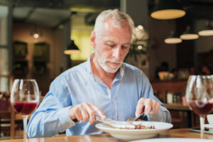 Discover the American Express Gold Card: Exciting Welcome Bonus of 60,000 Points and 4x Rewards on Dining!
